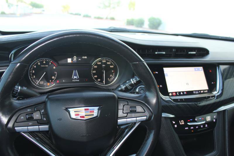 Used 2024 Cadillac XT6 Premium Luxury FWD image 37