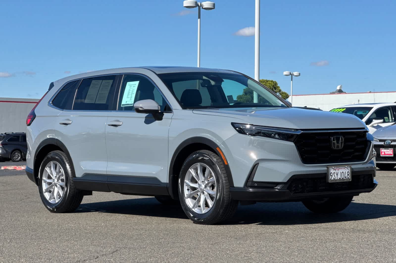 Used 2025 Honda CR-V EX-L image 5