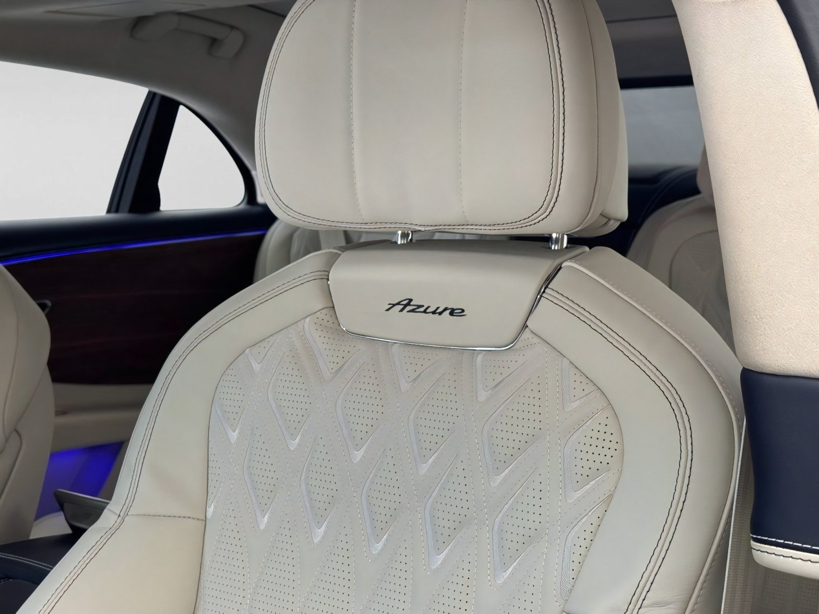 New 2026 Bentley Flying Spur Azure AWD/4WD image 5