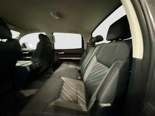 Used 2018 Toyota Tundra SR5 w/ SR5 Upgrade Package AWD/4WD image 23