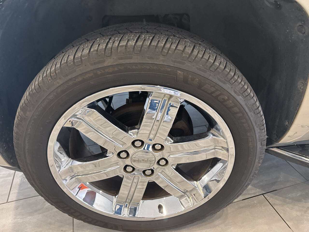 Used 2012 GMC Yukon Denali image 49