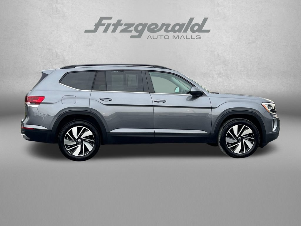 Used 2024 Volkswagen Atlas SE FWD image 3