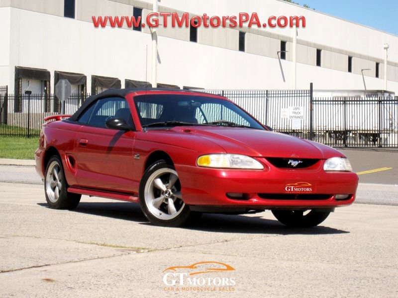 Used 1995 Ford Mustang GT video 1