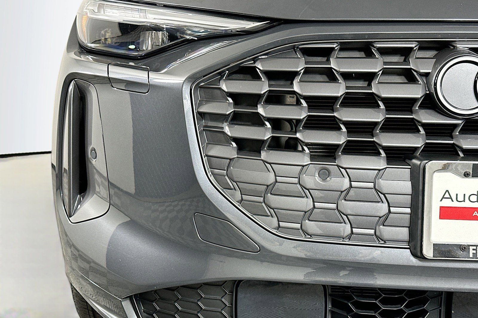 Used 2025 Audi Q5 Premium Plus w/ Premium Plus AWD/4WD image 16