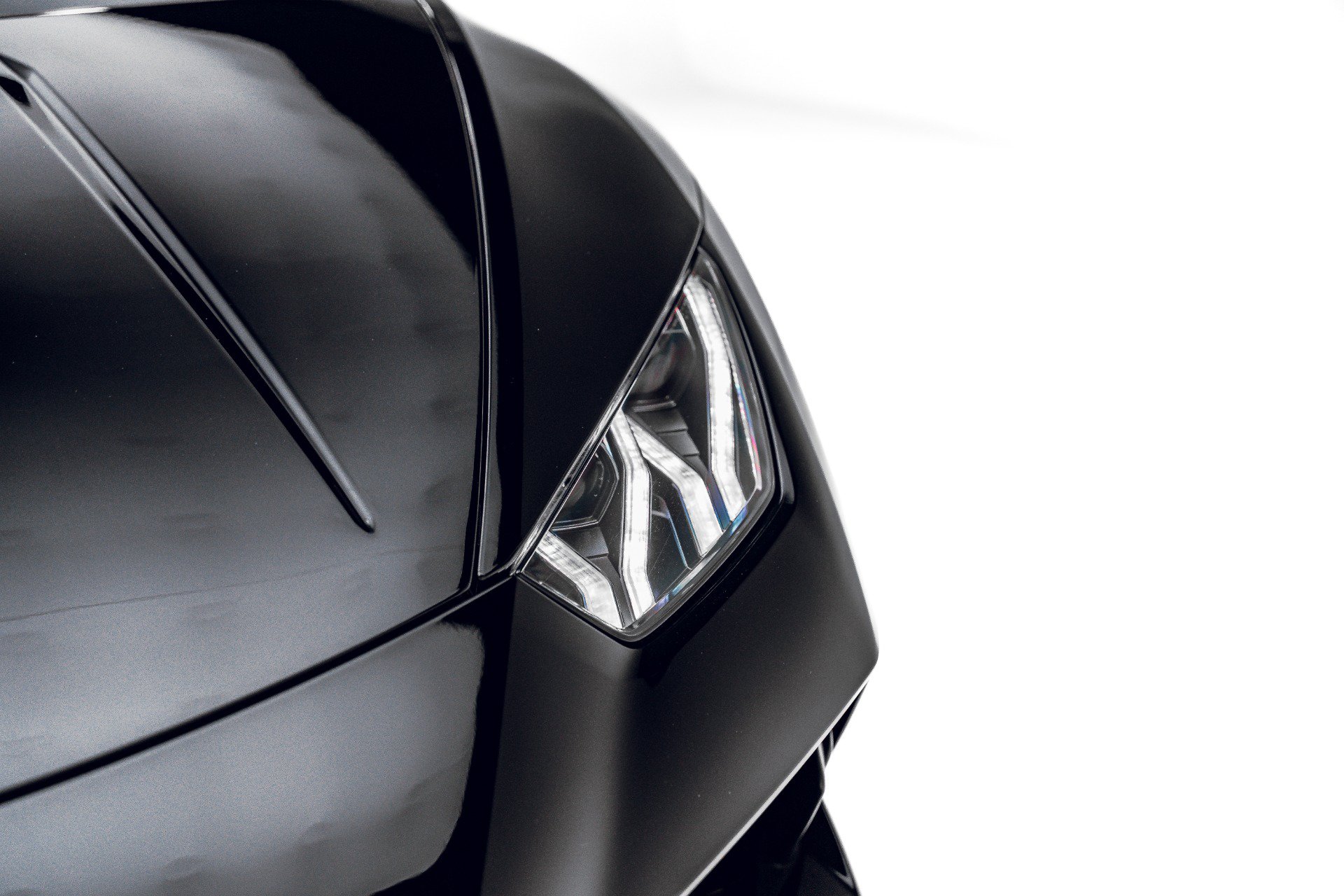 Used 2021 Lamborghini Huracan EVO RWD image 10