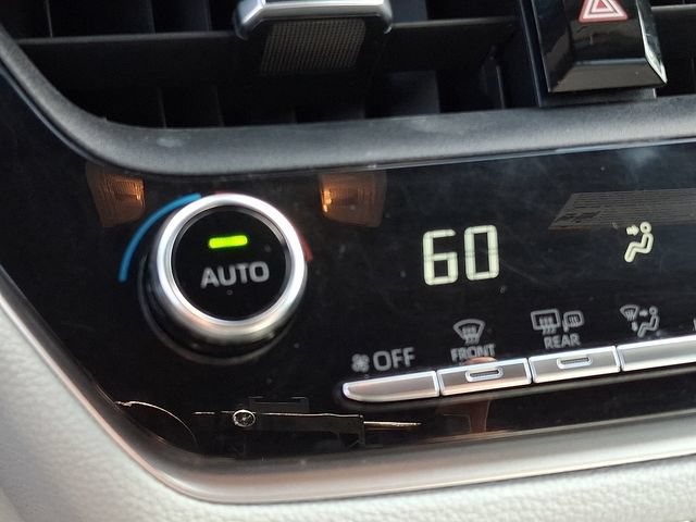 Used 2020 Toyota Corolla SE FWD image 18