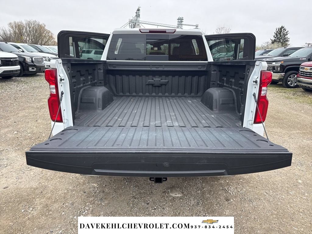 Used 2022 Chevrolet Silverado 1500 LTZ w/ LTZ Premium Package AWD/4WD image 32