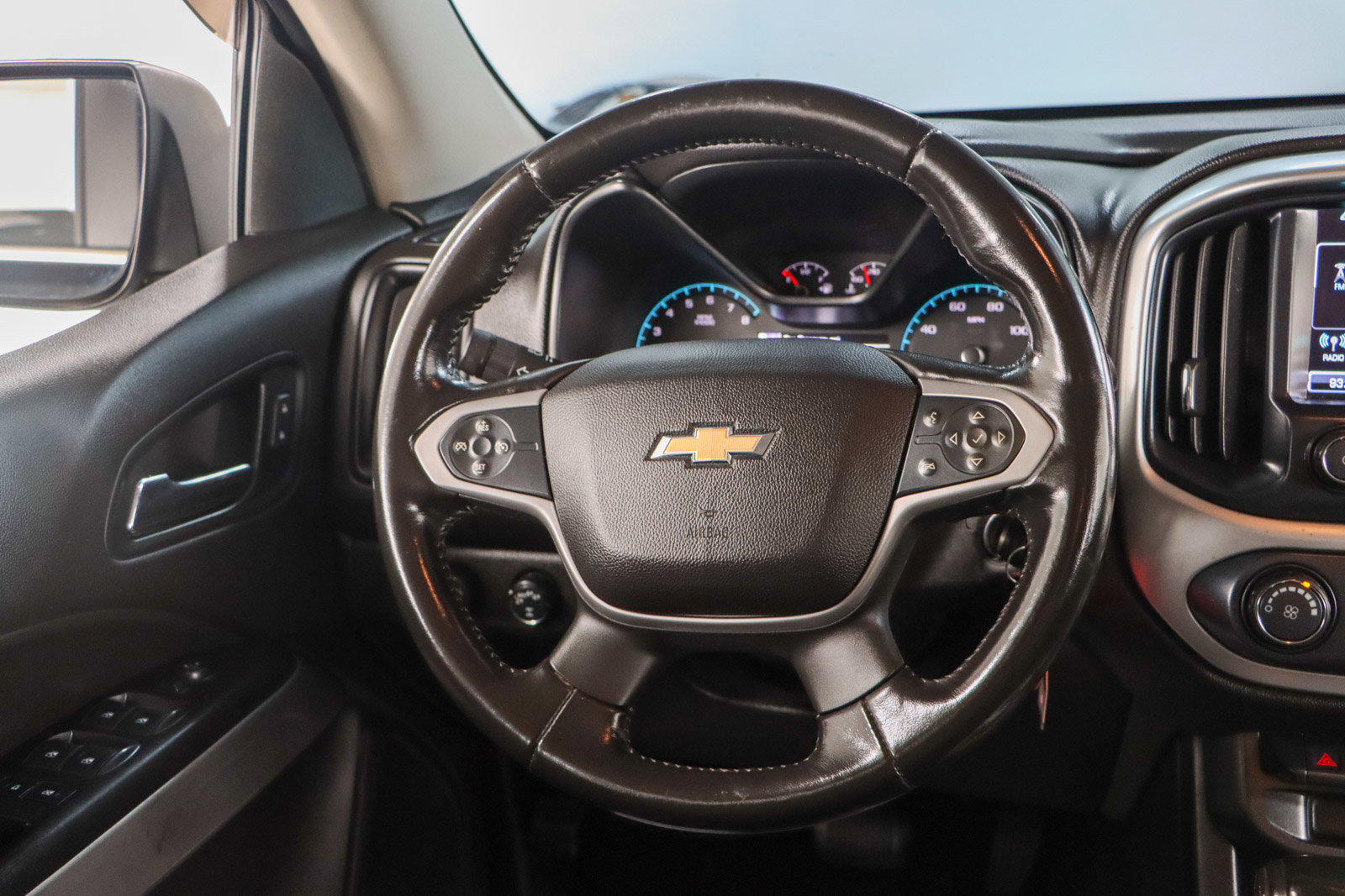 Used 2018 Chevrolet Colorado LT image 12