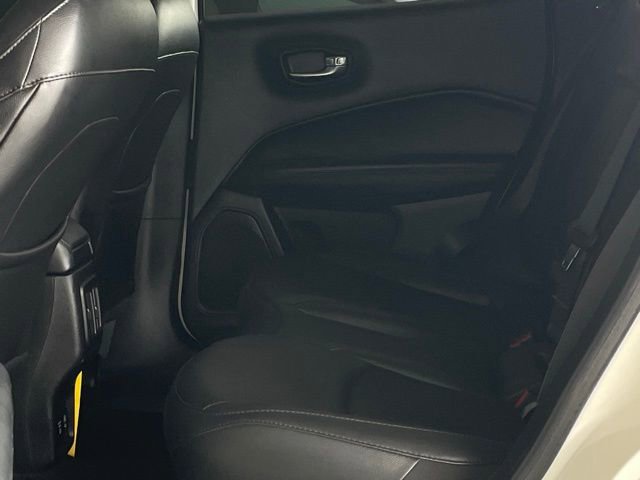 Used 2019 Jeep Compass Latitude FWD image 17