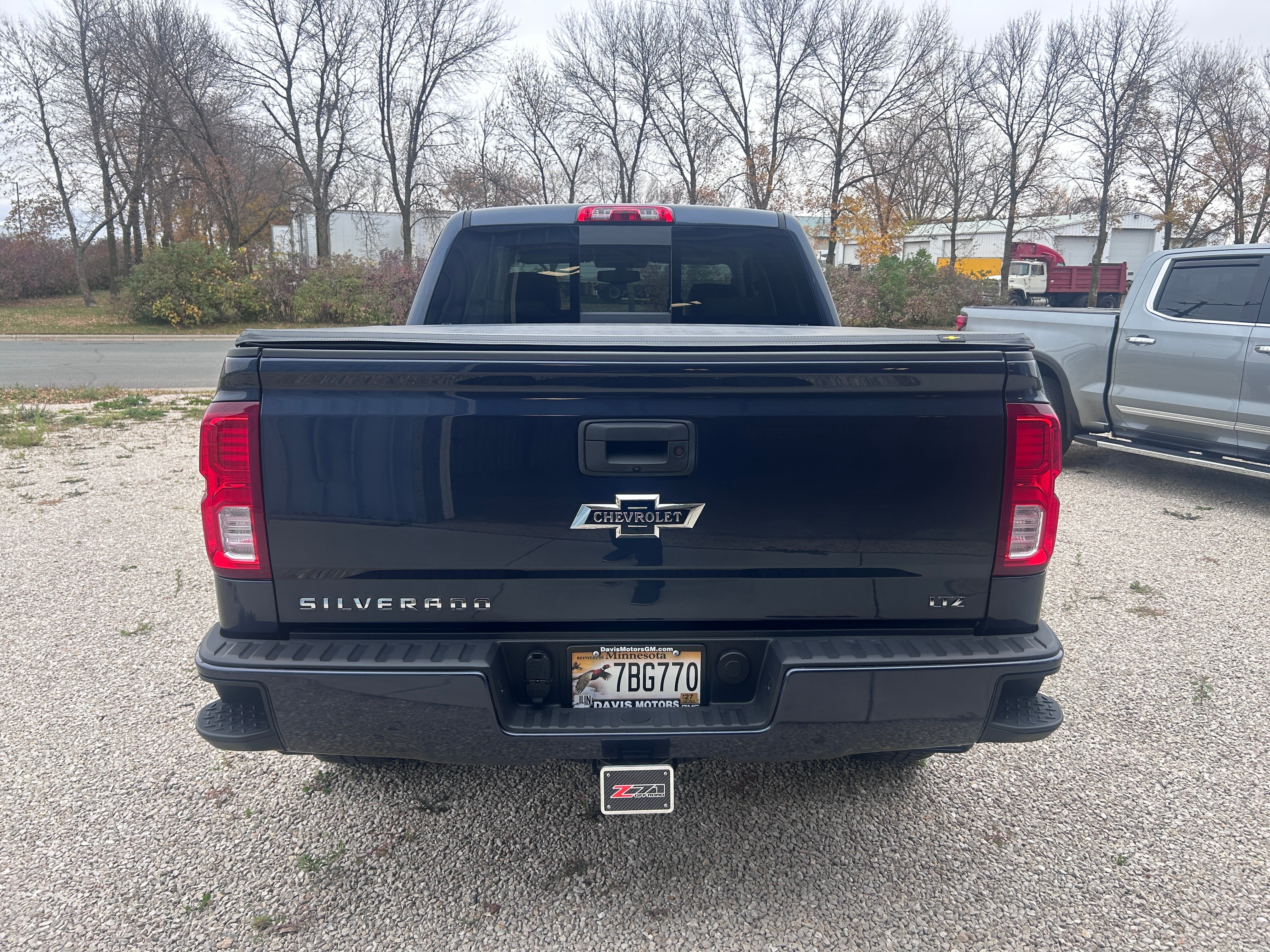Used 2018 Chevrolet Silverado 1500 LTZ Z71 w/ Centennial Edition AWD/4WD image 7