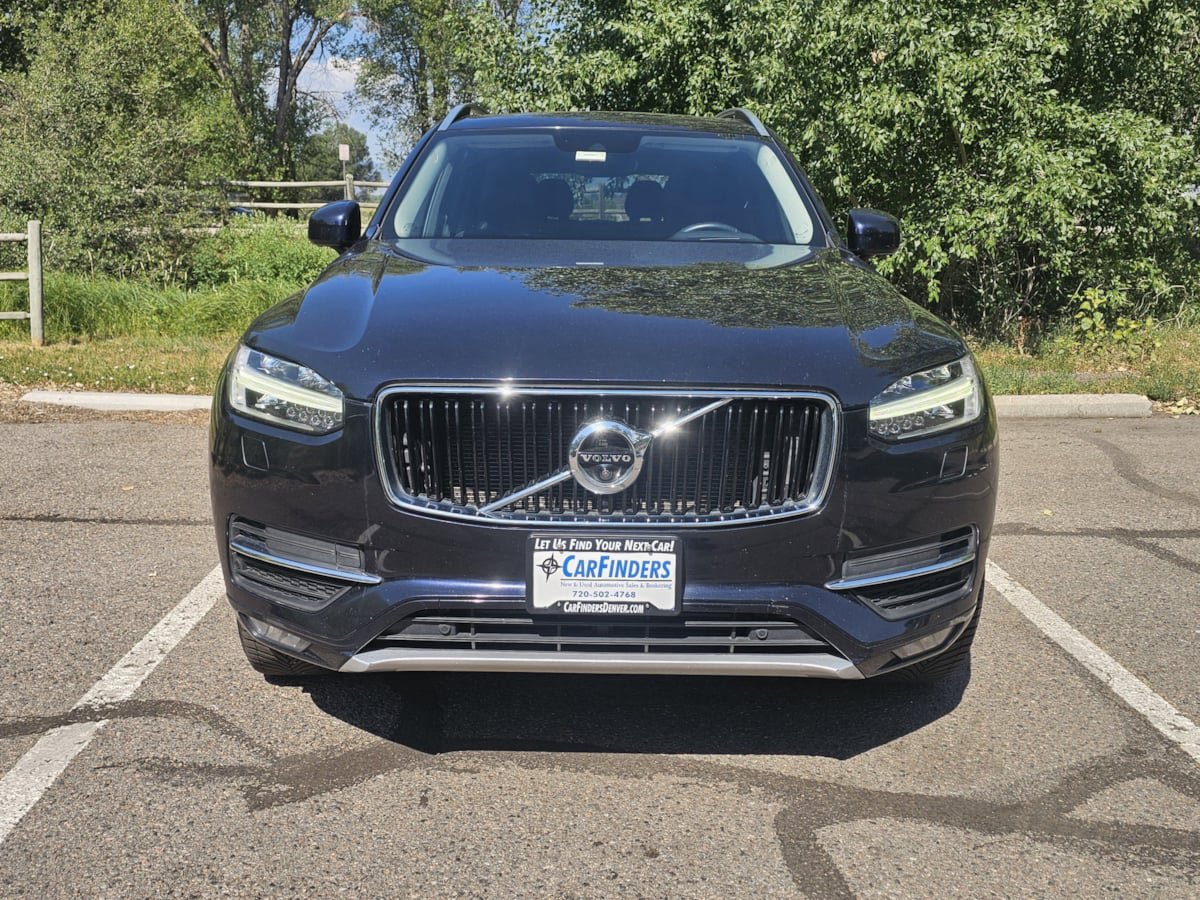 Used 2017 Volvo XC90 T6 Momentum w/ Vision Package AWD/4WD image 8