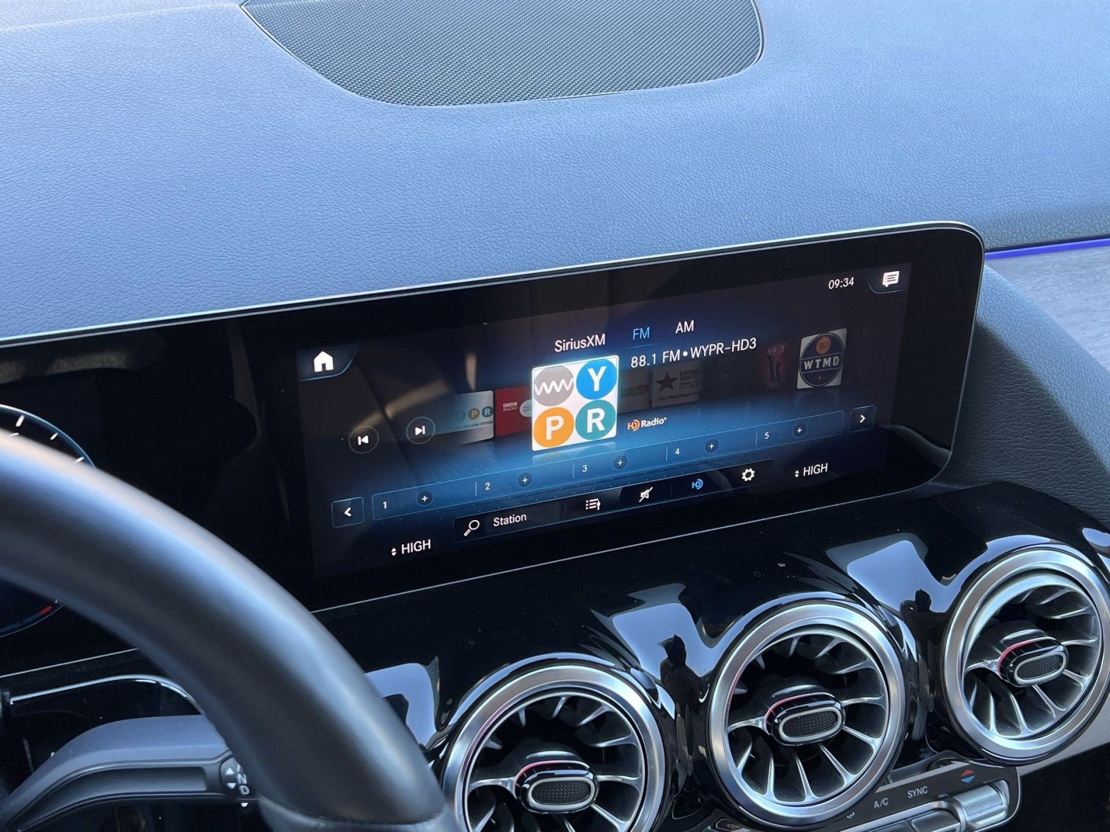 Certified 2023 Mercedes-Benz GLA 250 4MATIC image 16