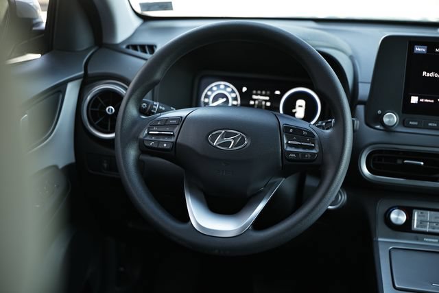 Used 2023 Hyundai Kona SE w/ Cargo Package FWD image 27