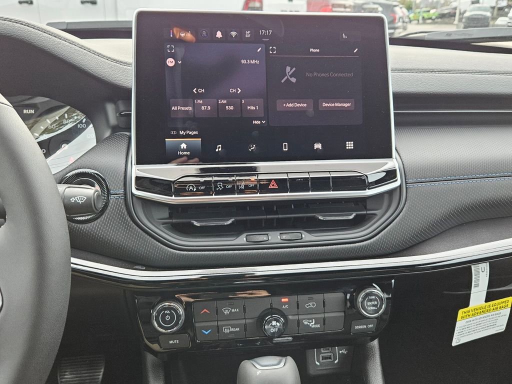 New 2026 Jeep Compass Latitude image 17