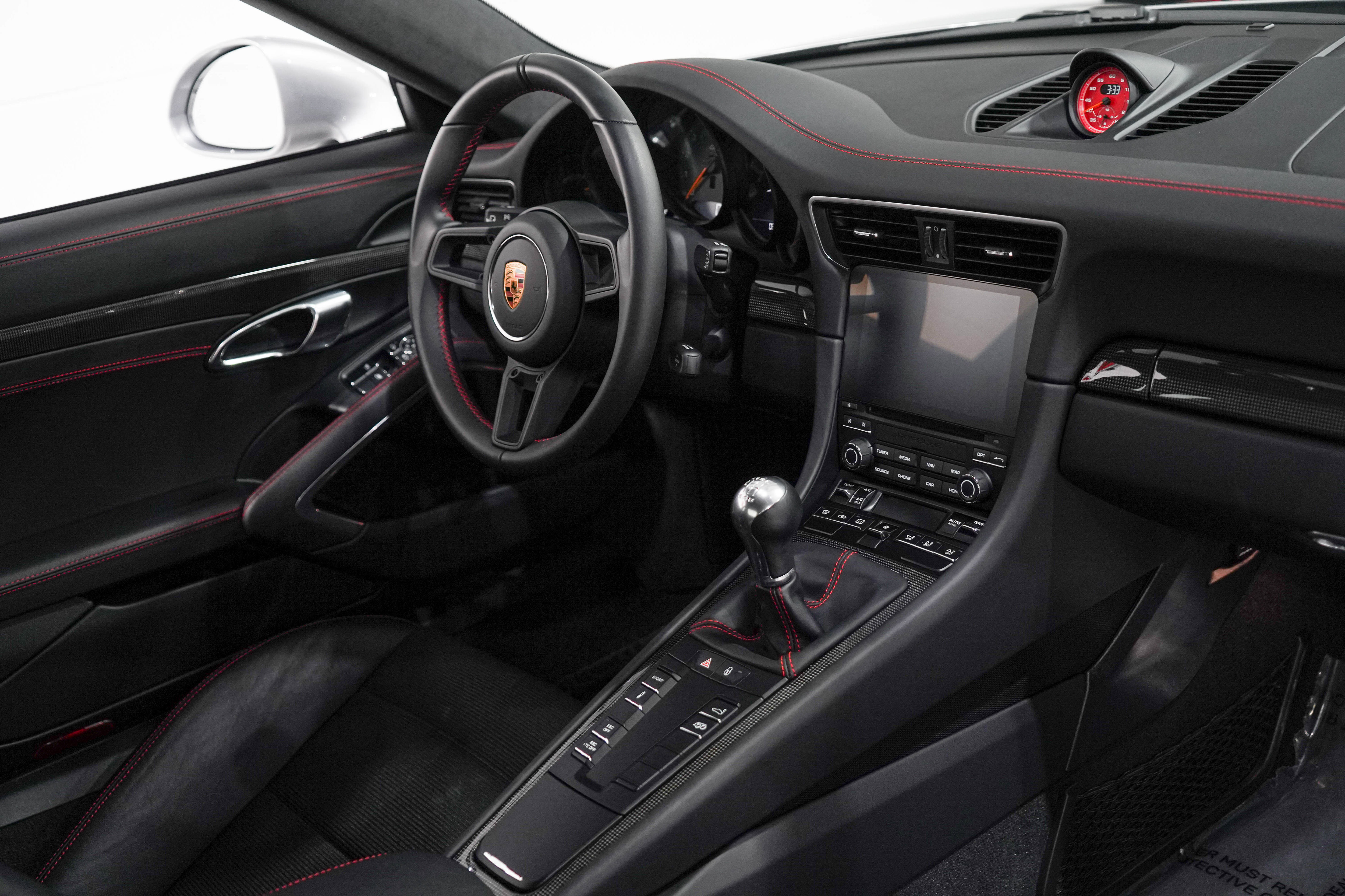 Used 2018 Porsche 911 GT3 RWD image 17