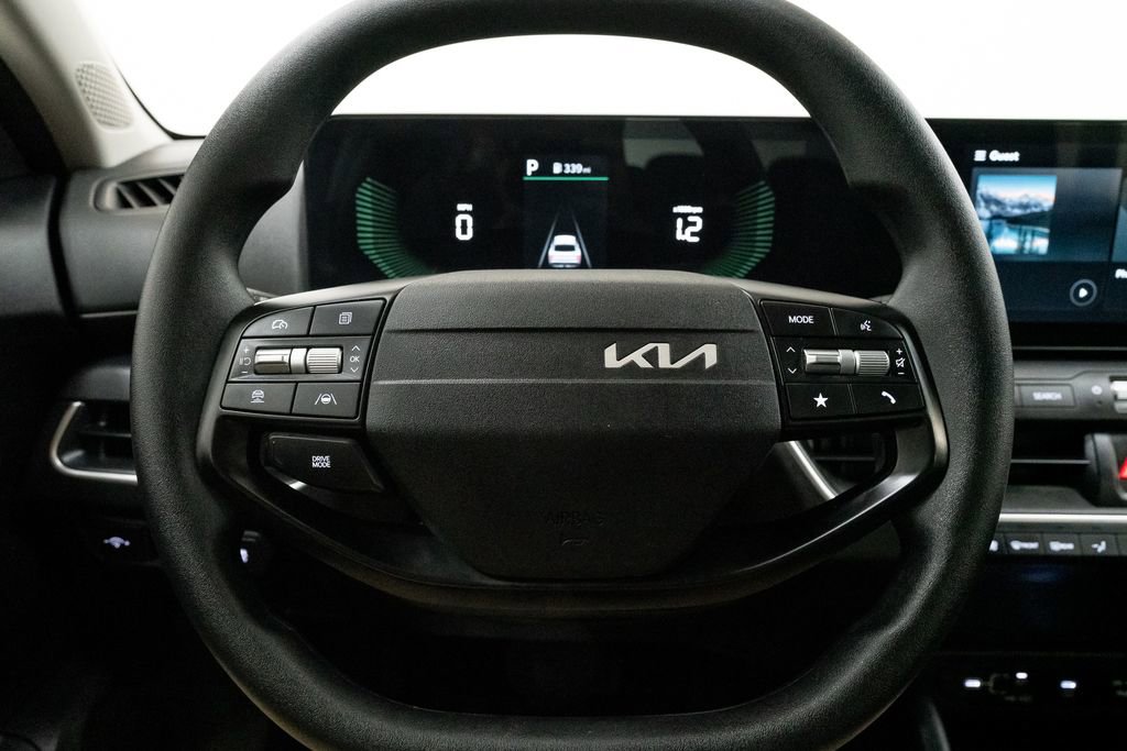 Certified 2025 Kia K4 LXS image 13