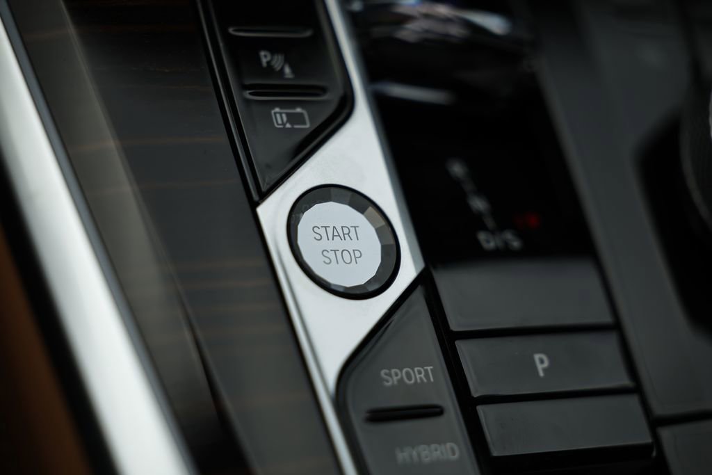 New 2026 BMW X5 xDrive50e w/ Executive Package AWD/4WD image 41