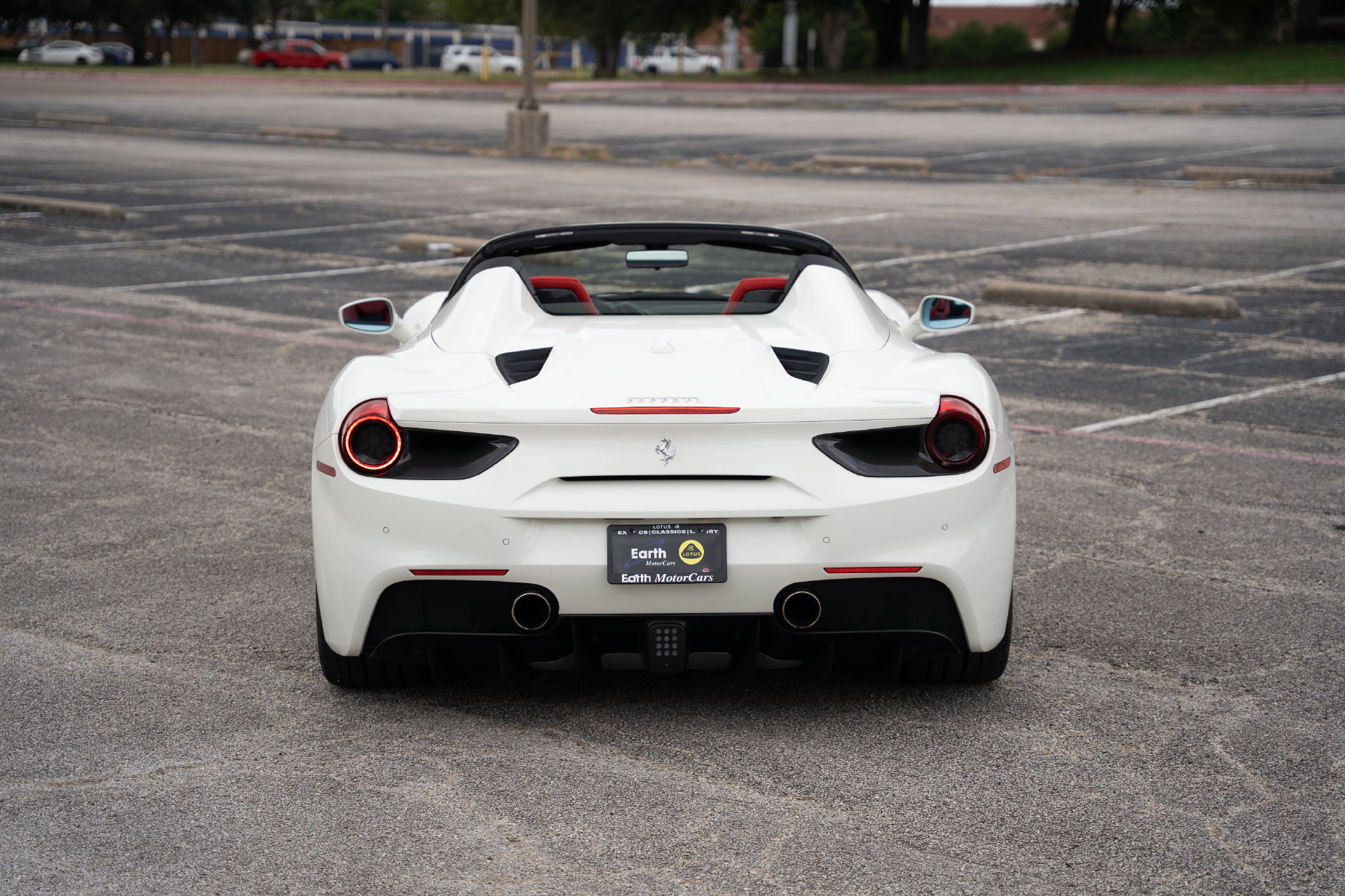 Used 2018 Ferrari 488 Spider RWD image 10