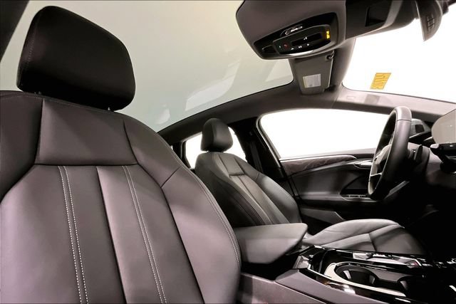 Used 2025 Audi A6 e-tron Premium w/ Ultra Package AWD/4WD image 10