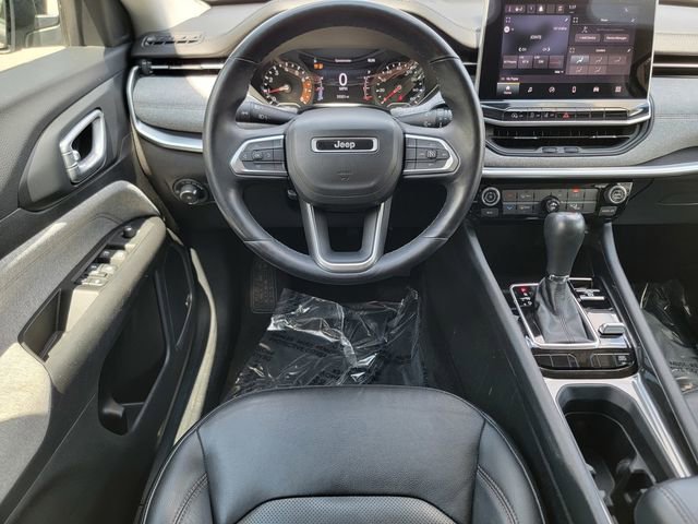 Certified 2022 Jeep Compass Latitude w/ Sun and Sound Group AWD/4WD image 31