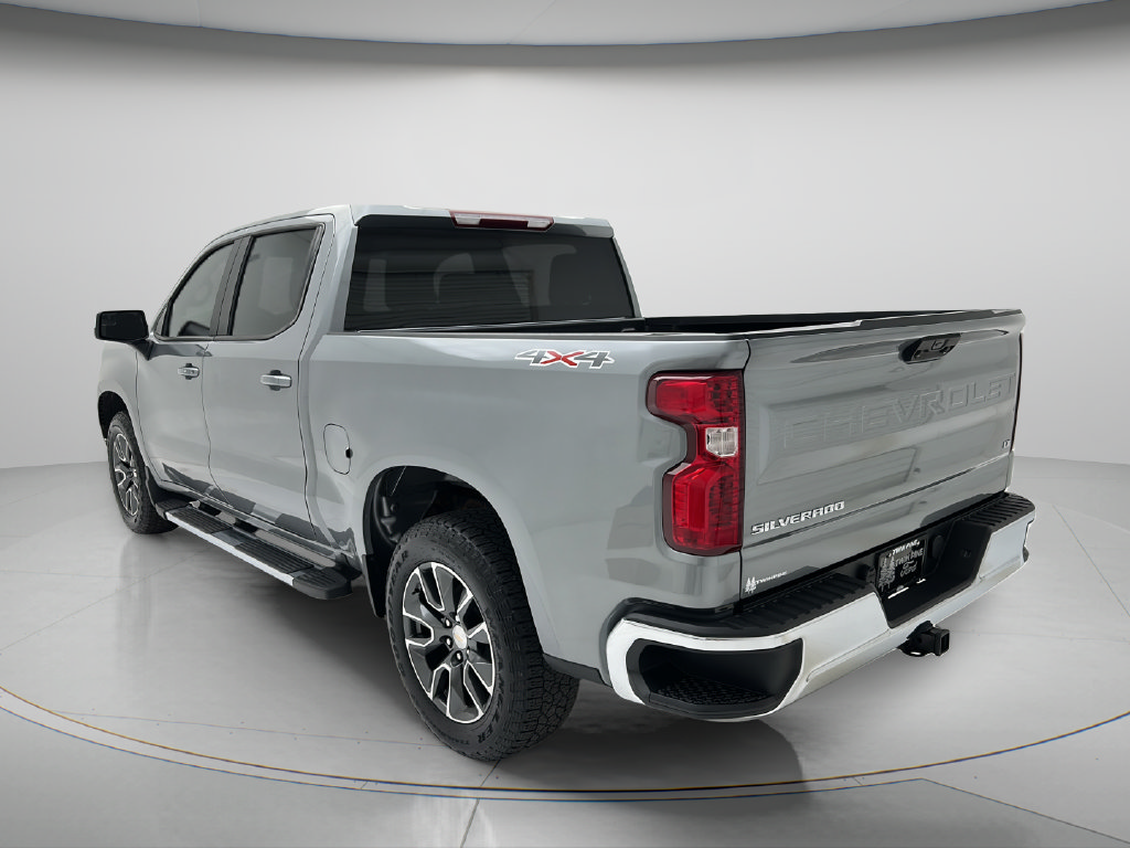 Used 2024 Chevrolet Silverado 1500 LT AWD/4WD image 7