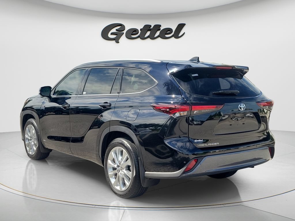Used 2026 Toyota Highlander Limited AWD/4WD image 7