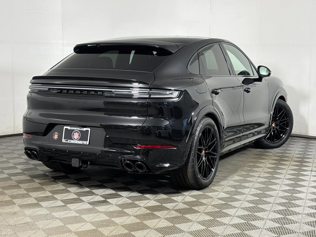 New 2026 Porsche Cayenne GTS image 7