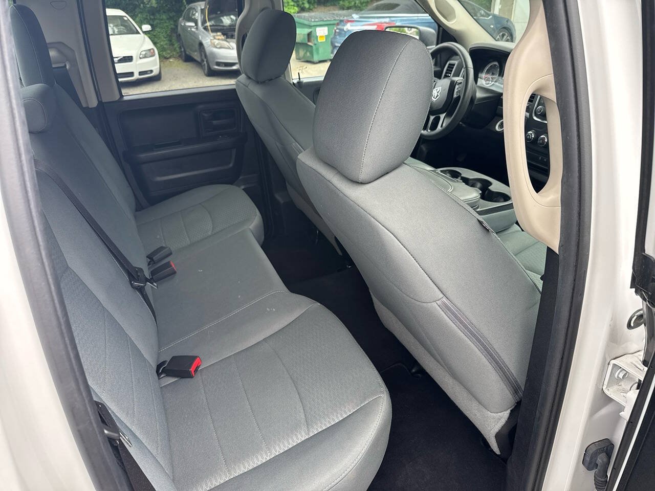 Used 2018 RAM 1500 Express w/ Express Value Package AWD/4WD image 14