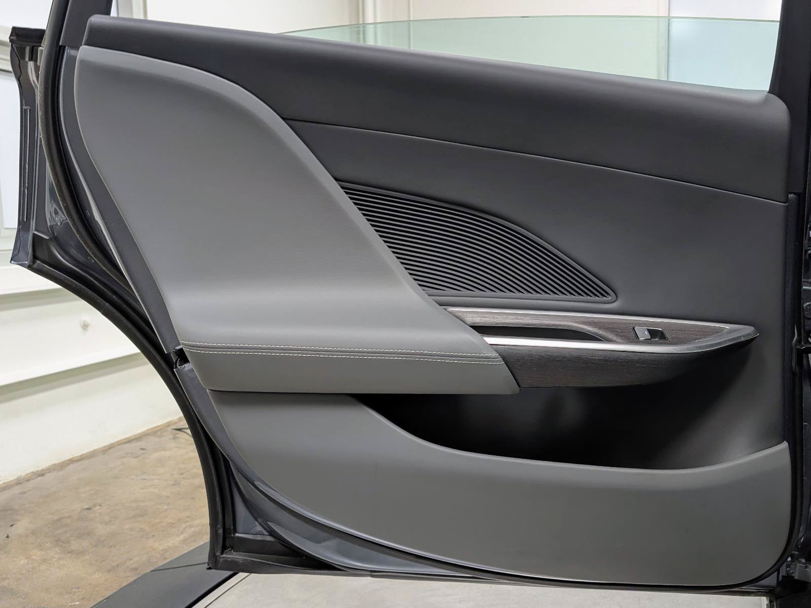 Used 2024 Lucid Air Grand Touring AWD/4WD image 17