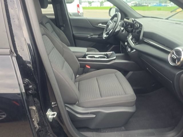 Used 2025 Chevrolet Equinox LT AWD/4WD image 10