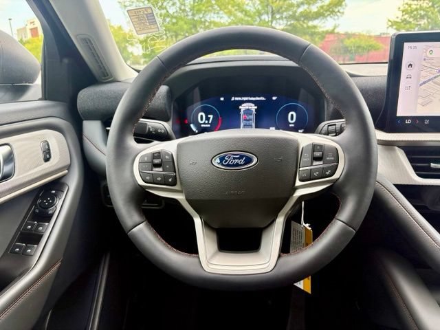 Used 2026 Ford Explorer Active w/ Active Comfort Package RWD image 20