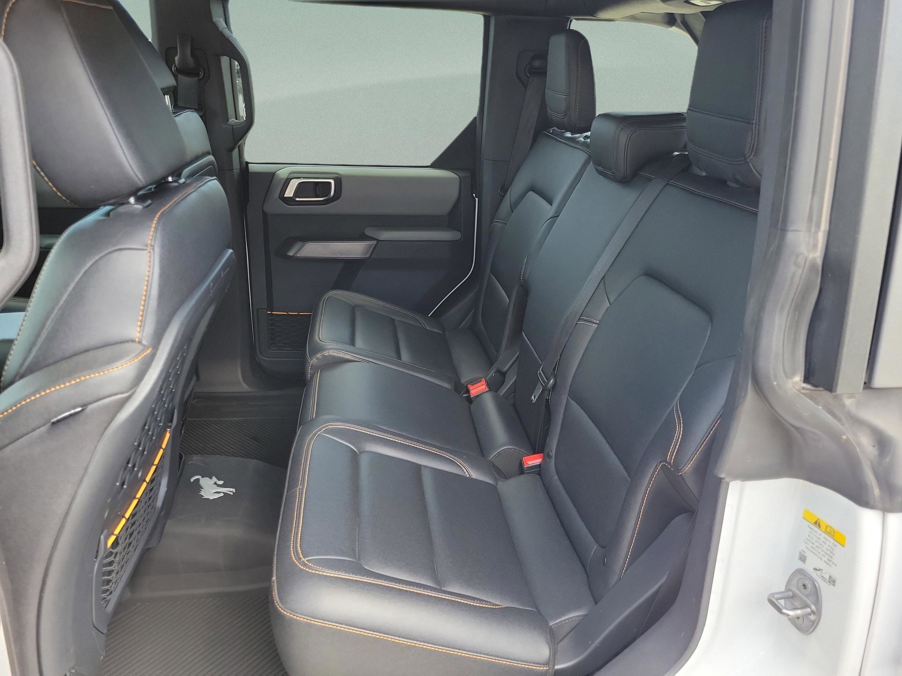 Used 2023 Ford Bronco Badlands image 24