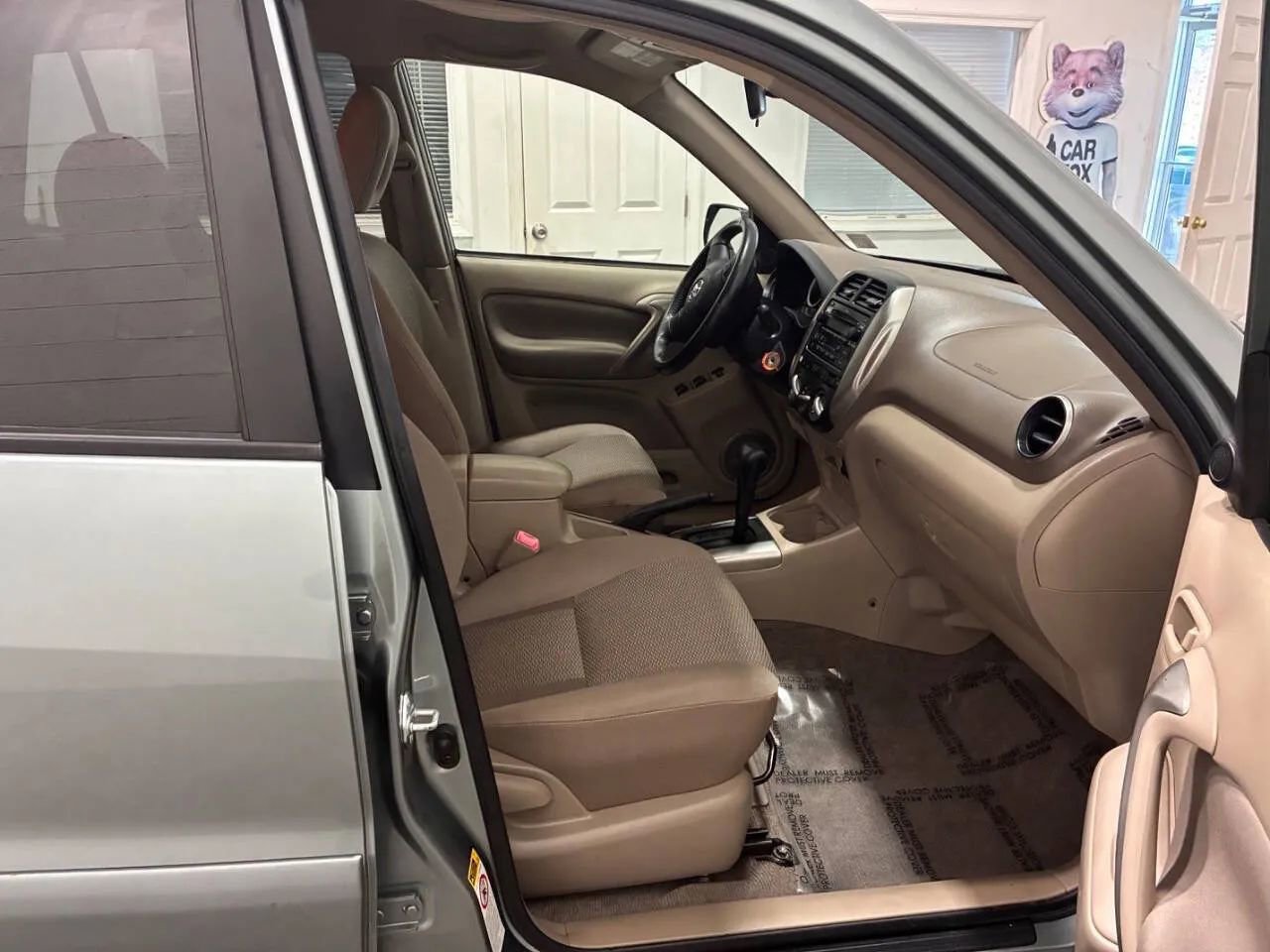 Used 2005 Toyota RAV4 4WD image 16