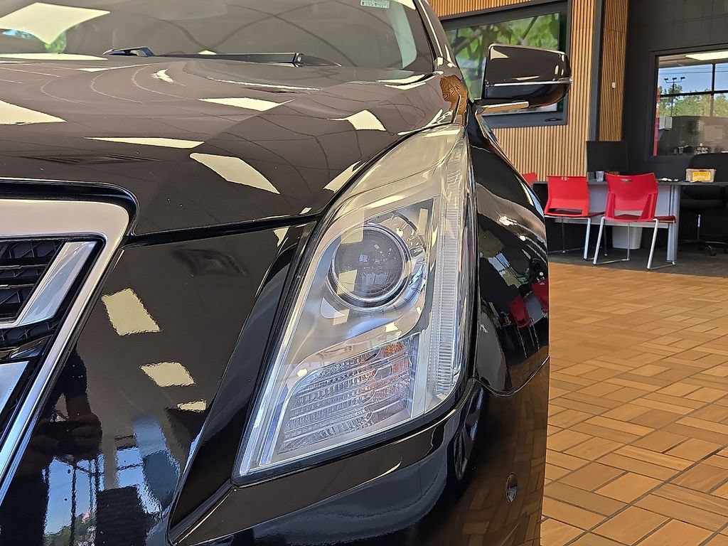 Used 2016 Cadillac XTS Luxury w/ Driver Awareness Package FWD image 10