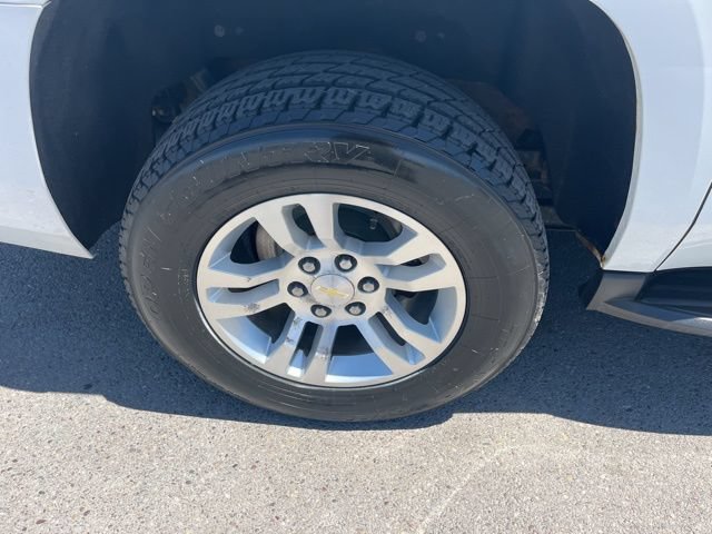 Used 2018 Chevrolet Suburban LT AWD/4WD image 24