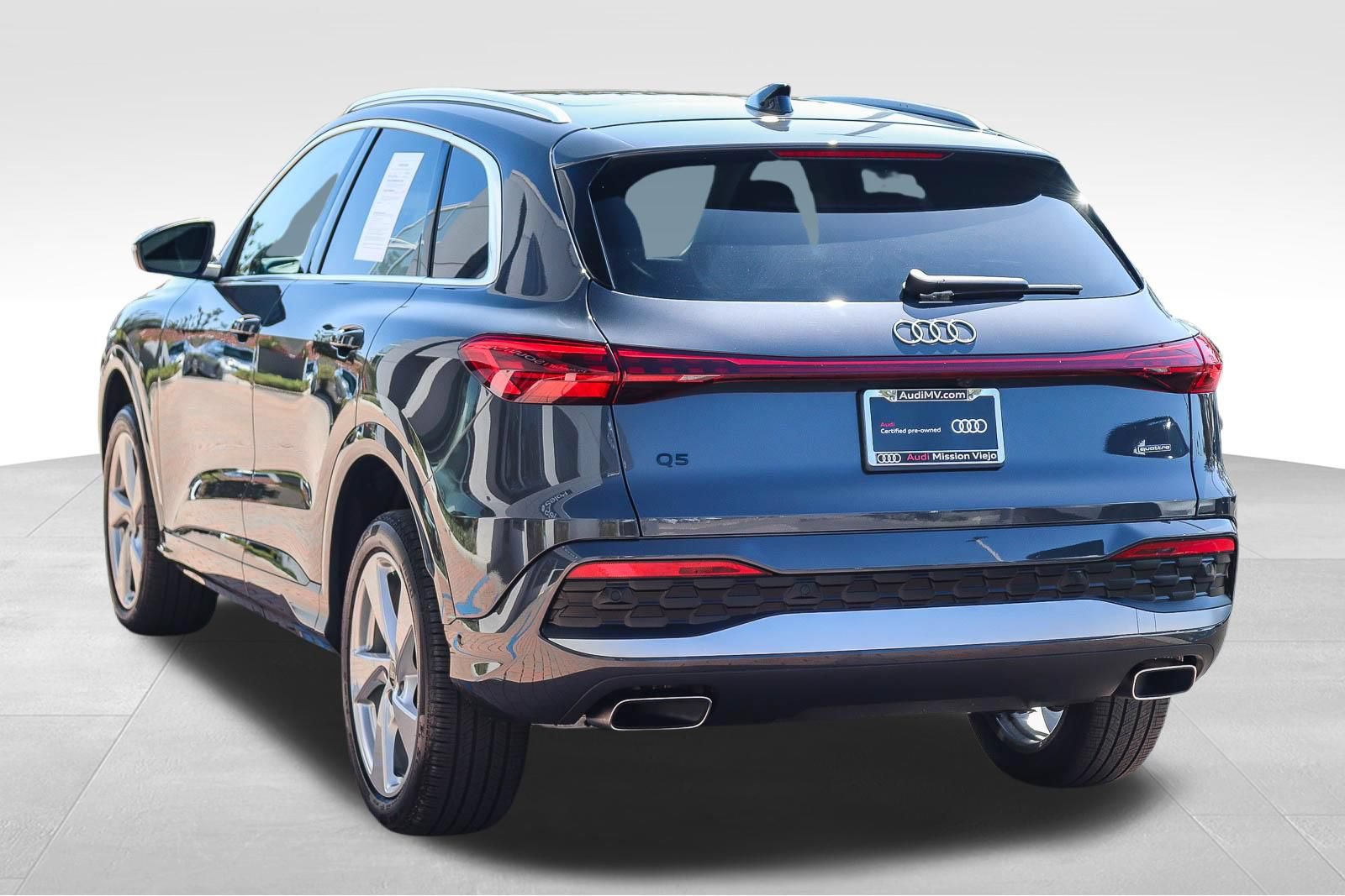 Certified 2025 Audi Q5 Premium AWD/4WD image 5