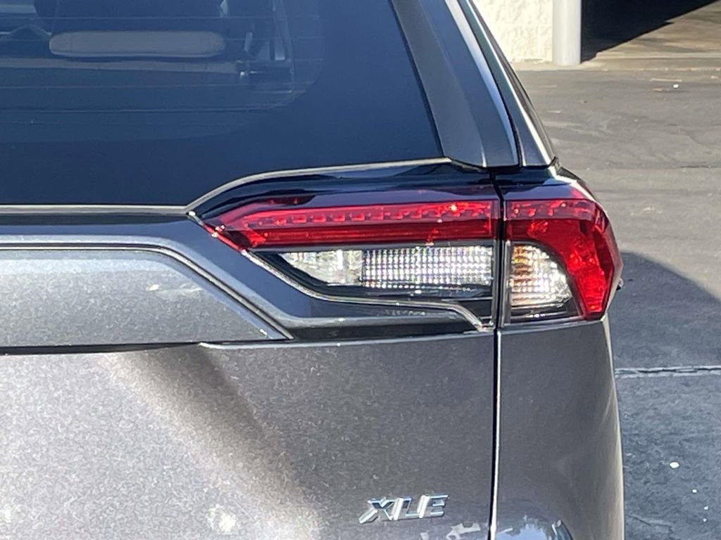 Used 2024 Toyota RAV4 XLE w/ Convenience Package image 18