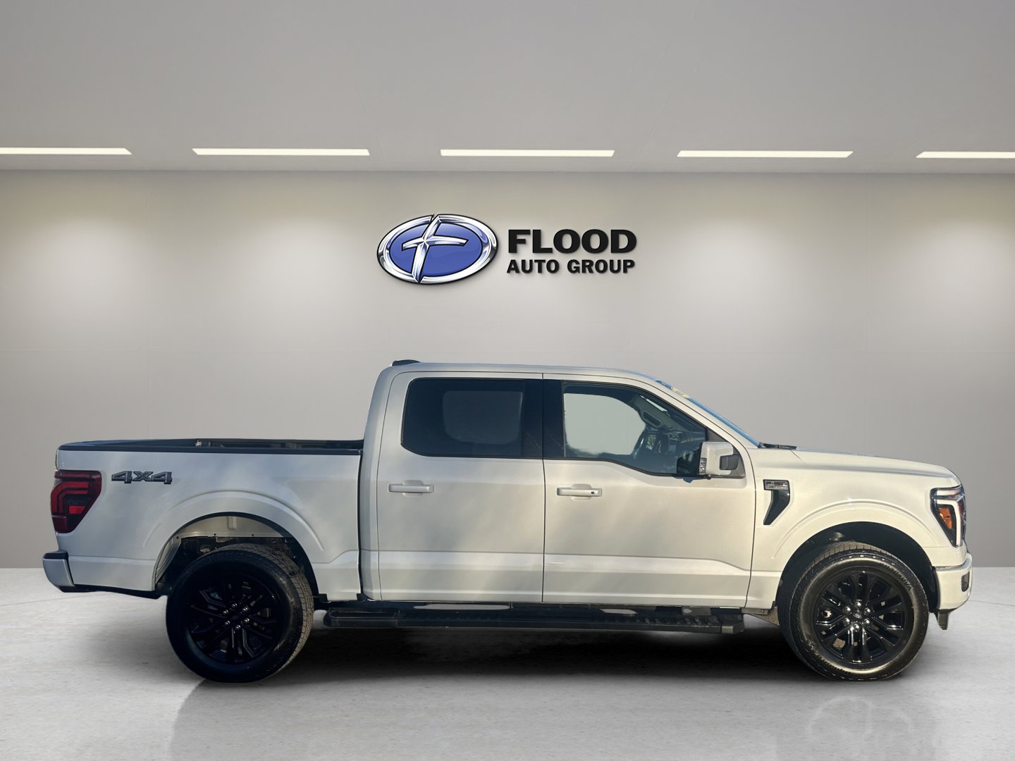 New 2025 Ford F150 Lariat w/ Equipment Group 502A High image 4