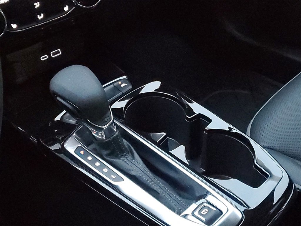 Used 2025 Chevrolet Trax ACTIV w/ Driver Confidence Package image 15