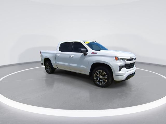 Used 2023 Chevrolet Silverado 1500 RST AWD/4WD image 2