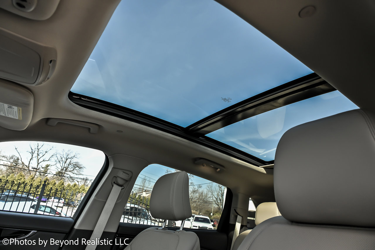 Used 2021 Lincoln Nautilus Reserve image 21