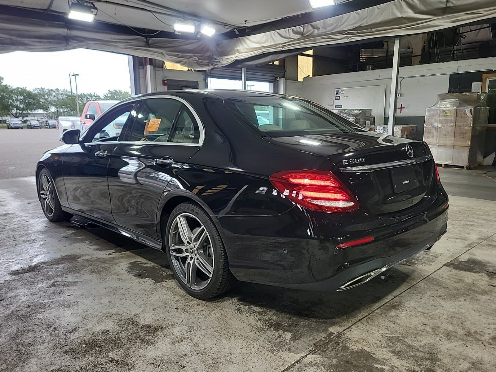 Used 2019 Mercedes-Benz E 300 image 4
