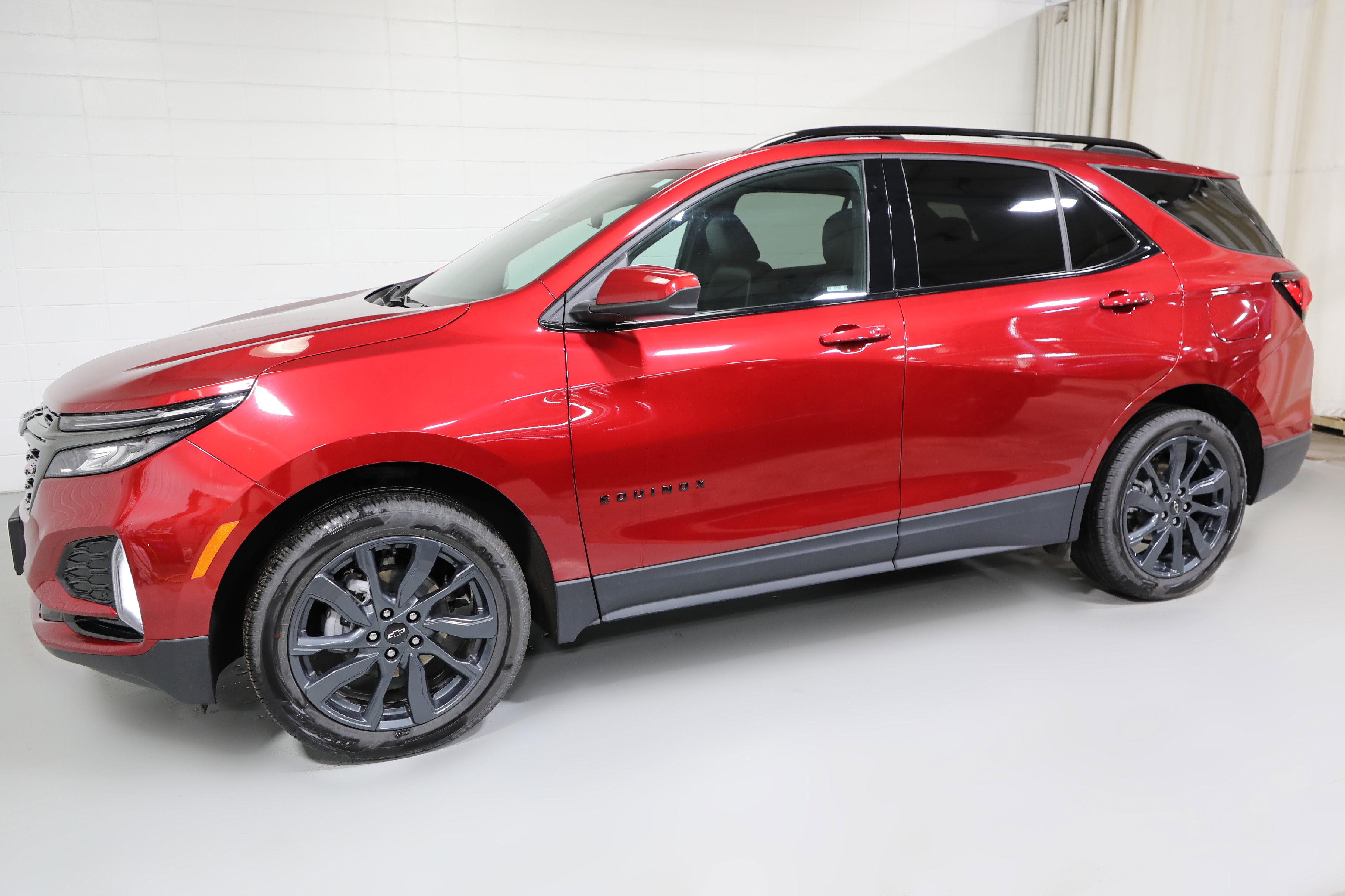 Used 2023 Chevrolet Equinox RS w/ LPO, Floor Liner Package image 19