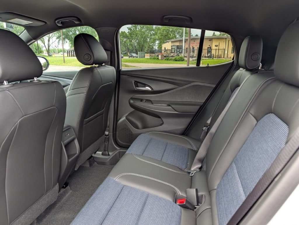 New 2026 Buick Envista Preferred w/ Convenience I Package FWD image 30