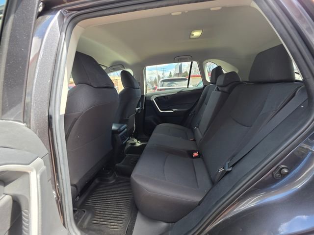 Used 2022 Toyota RAV4 LE AWD/4WD image 14