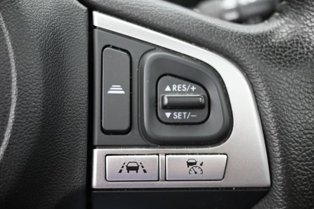 Used 2018 Subaru Forester 2.5i Touring w/ Popular Package #3B AWD/4WD image 17