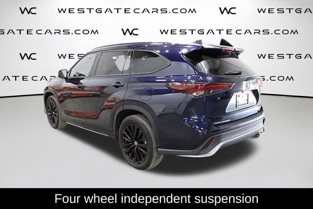 Used 2024 Toyota Highlander XSE image 5