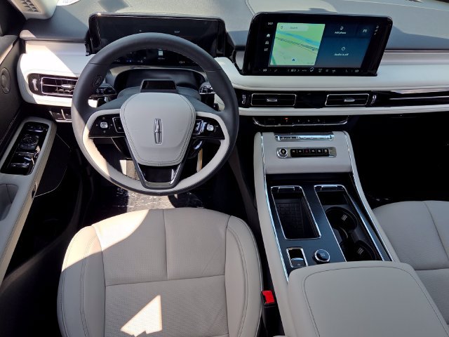 New 2026 Lincoln Aviator Reserve RWD image 16