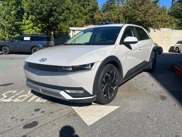 Certified 2024 Hyundai Ioniq 5 SEL RWD image 3