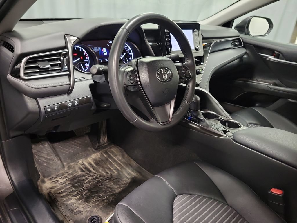Used 2024 Toyota Camry SE AWD/4WD image 16